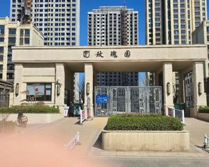 东湖商圈 毛坯新房 89平南向两居 单价8134 中层