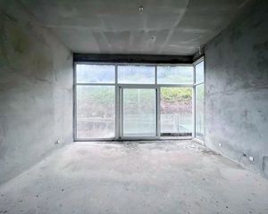 大屏障森林公园旁双拼大花园别墅 大阳台诚心出售!!