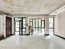半岛蓝湾天睐园 208平两层半边户 院有247平米