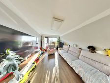 东韵雅苑 此房楼位好,中间楼层采光好,满两年没大税