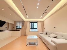 威宁路 品质小区 业主出国急售 高区景观房 一房两厅 落地窗