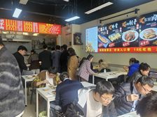 十年租金15万!街口把角!小区3500户!10米的大面宽