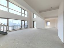 保本就卖中粮天悦壹号毛坯顶复层高3.6江景房米