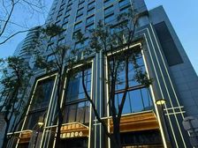 2026年新项目兴业太古汇对面!南京西路地铁口!拎电脑办公!