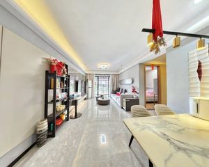 力高·君熙府 带平台精装三房 保养好 毛坯价买装修