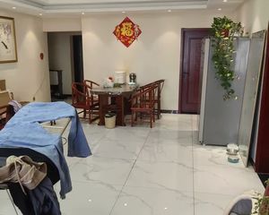 朝阳管庄京通苑精装三居 东南向顶层视野佳 满五