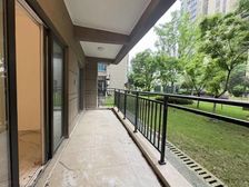 南湖新区 赶山路 中心医院附近 碧桂园凤凰城 精装三房