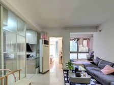 自住装修+看房随时+价格好谈+新成路700米