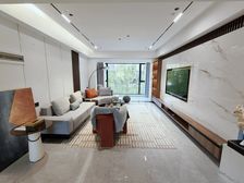 南湖新区千亩湖对面南湖壹号二期纯板楼 大4房 南北通透有补贴