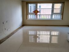 东湖片区精装两居 南向低层满二住宅 总价70万