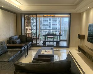 星华苑 新中式 装修材料好 实用190平 发财屋 换大房才卖