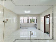 拱北口岸粤海国际花园 东南向三居室 满五简装 单价1.9万