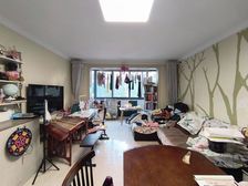 小区门口偷吃 被老公发现 蓝天新村 美食一条街 吃货天堂