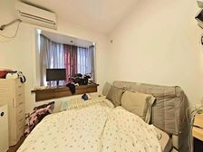 南北通透 双卫格局 满五 居住密度低 带电梯 装修好