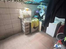 少有一楼带院 子 小两房 业主诚心出售 看房方便 满五年