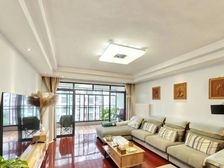 配套北师大,精装大三房,拎包入住,朝南户型采光好