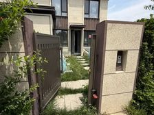 首创别墅 现房 带车位送地下室两层 实际使用面积300平