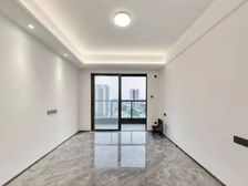 T 广晟中铁建花语天珹 中层东南向 带精装全新四房 拎包入住