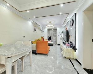 荣光巷 3室1厅 南