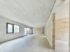 小区环境好,房子产权满两年,带车位,有露台,近地铁 带露台