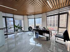 碧桂园凤凰中心186平东南(地铁4号线,东南向,经十路)