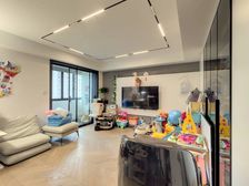 中高区婚房装修+一线品牌可拎包入住+布局合理 中高区婚房装修