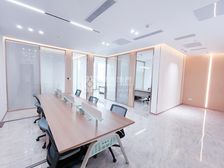 特价稀有小面积!寰宇汇金UCC,精装办公室,设备齐全拎包可用