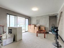万象府 140平4居 西南向毛坯 着急出售