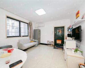 交通便利 医疗配套成熟 商业配套成熟 近地铁 满五