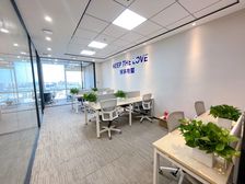 东宝兴路地铁口!现房135平!精装办公室!拎包入住!双面采光