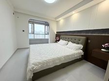 万博附近 乐凯书包 拎包入住 两居 价可谈 急