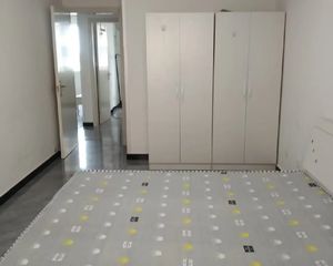 商品房 大两房 车位充足 精装修 次新房 南北通透