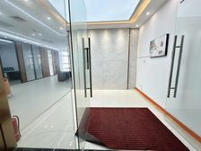 漂亮,干净,带全套家具,租40,有厨房,近九洲国际,财经中心
