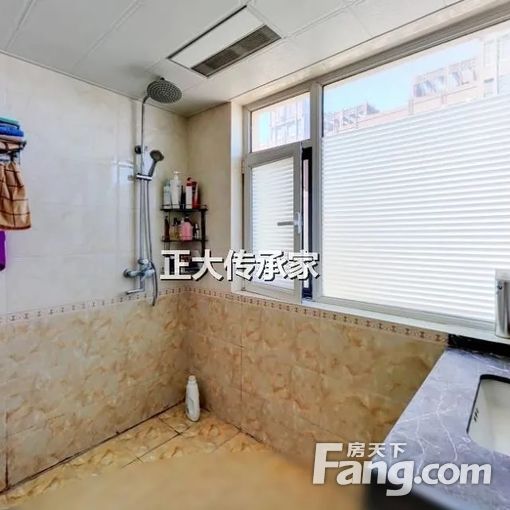 南大街大成门 3室1卫1厅 125平中装修 3300元/月