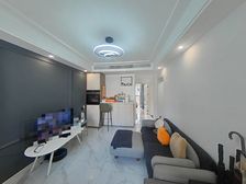 低价+双南户型+地铁,龙柏七村精装2房1厅,诚意出手方便看房