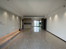 蒲葵之梦 4室2厅3卫 豪华装修 156.4万元