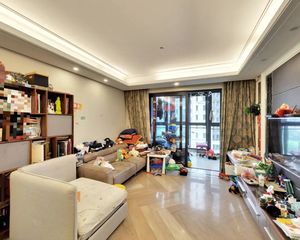 高区全朝南,楼层视野无遮挡,保养好,位置安静