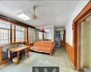 西工百货楼 凯旋路小街 二楼,双气,三室两厅,随时可以看房