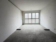 地铁口花城三期小面积低总价3房,次新毛坯中间楼层降价急售!