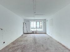 低楼层带花园,大三房 小区位置好 户型好 诚售