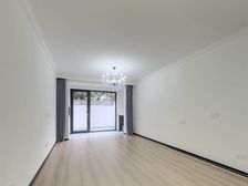 江湾地铁口+精致三房+精装修+有天井+红旗+钥匙房