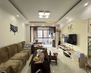 房东诚心出售 南北通透三房 另外有车位 业主自住房屋