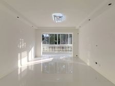 建华新苑 135.46平3居 南向精装修 安静不临街