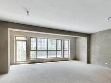 带小院 带下跃 带子母车位。急售