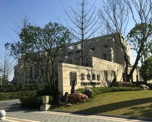 前滩腹地+高端联排别墅+2车位人车分流+毛坯房框架结构急卖