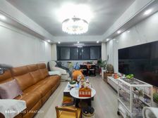 必看好房!新老城交界大三房 Good楼层 房型很正 急着卖