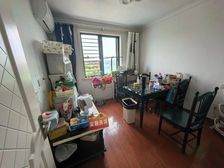 七中 出门100 到地铁站 精装30万全送 中间楼层位置佳