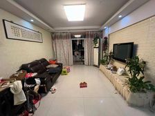 精装修3楼南北房近吾悦广场购物方便采光好通风效果好 可谈