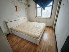 世新园 160平南向三居 满二精装 高层景观房