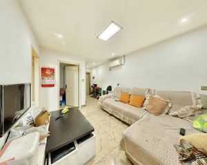 兴元丽园B区精装修,房东急售,当居住融入环境,心也随之淡定